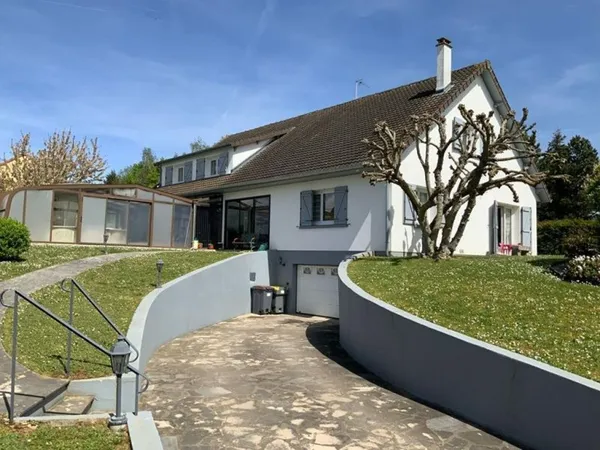 Maison de luxe 9 pièces 323 m²