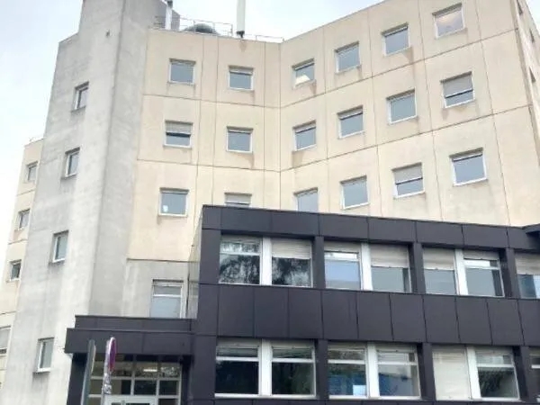 Bureaux 484 m²