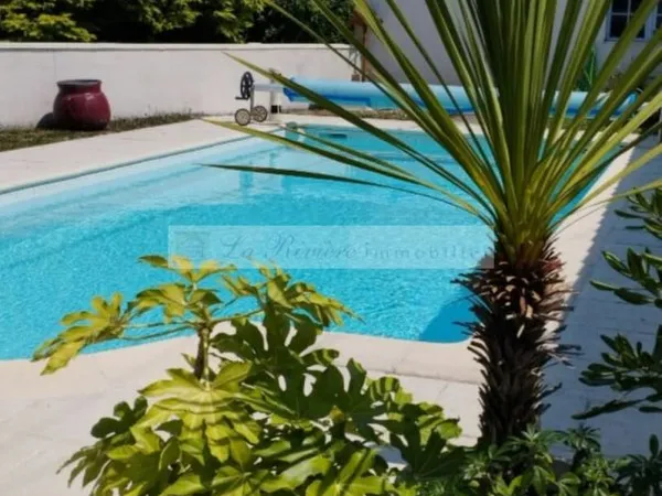 Maison Cognac 6 Kms de 154 m2