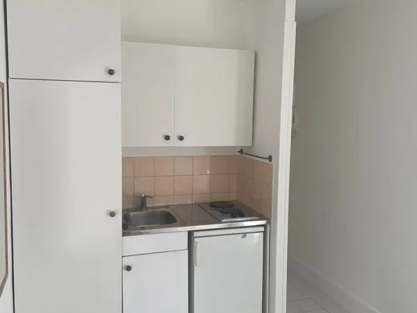 A Vendre - Paris 75018 - Studio 14m2
