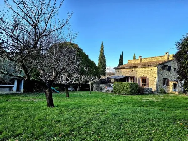 Mas en pierre de charme à Lézan 150 m2 terrain 1674 m2
