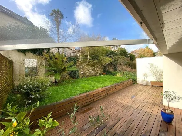 T4 76 m² avec jardin privatif + parking + box