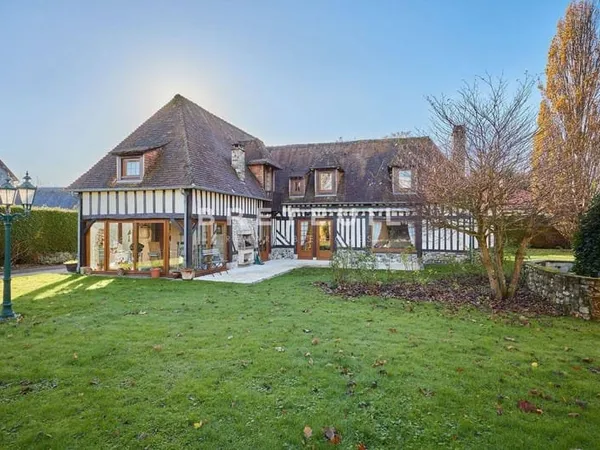 Maison 5 pièces 214 m²