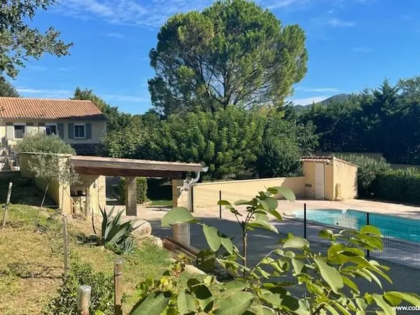 Maison 6 pièces 180 m²
