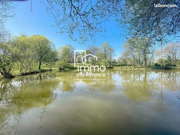 Terrain 10 750 m² Evron
