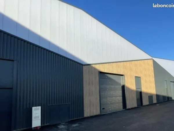 Local d'activité 265 m² neuf direct Propriétaire + places de parking