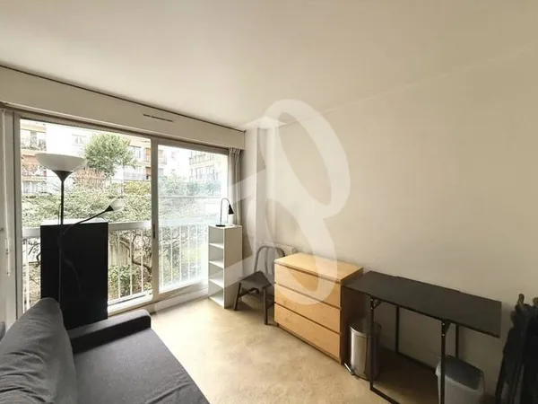 Studio 1 pièce 14 m²