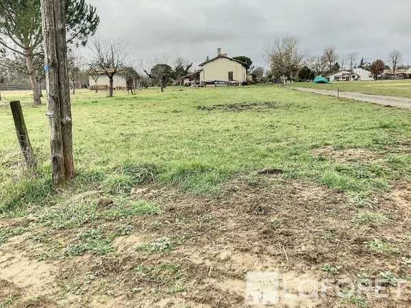 Terrain Bessieres 750 m2