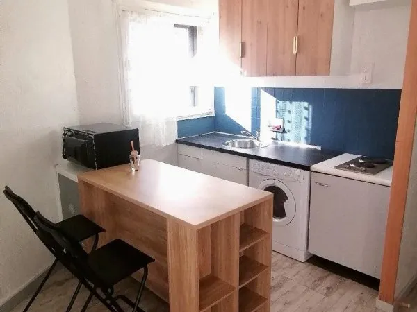 Location Studio Meublé Barrière Saint-Genès