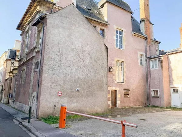 Bureaux 140 m²