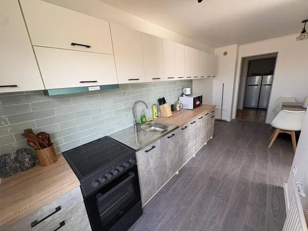 Appartement 6 pièces 75 m²