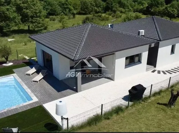 Maison de plain-pied 6 pièces 122 m²