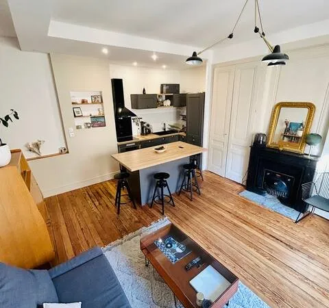 Loue appartement 45m² Vieux Lyon