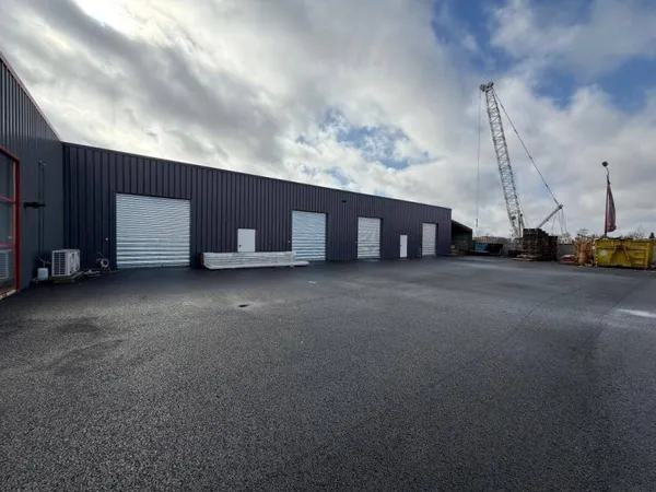 Local commercial