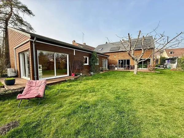 Maison 9 pièces 240 m²