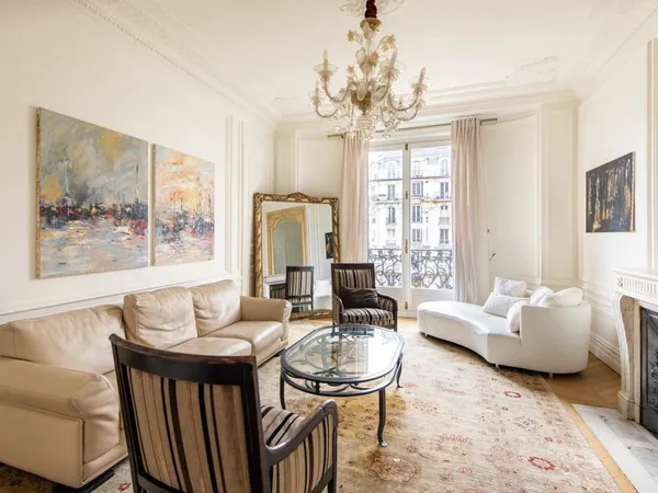 Appartement 4 pièces 141 m²