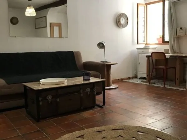Studio 1 pièce 28 m²