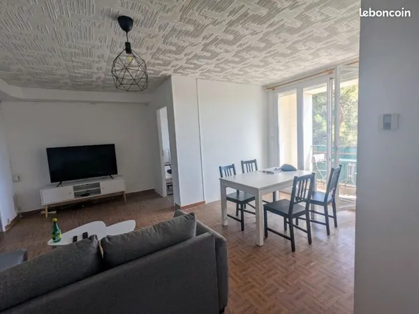 Location T4 avignon centre toute l'annee