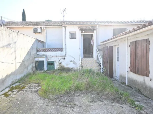 Vends maison de ville - 51.79m² - 3 pièces, 2 chambres - Marseille 11e Arrondissement 13011