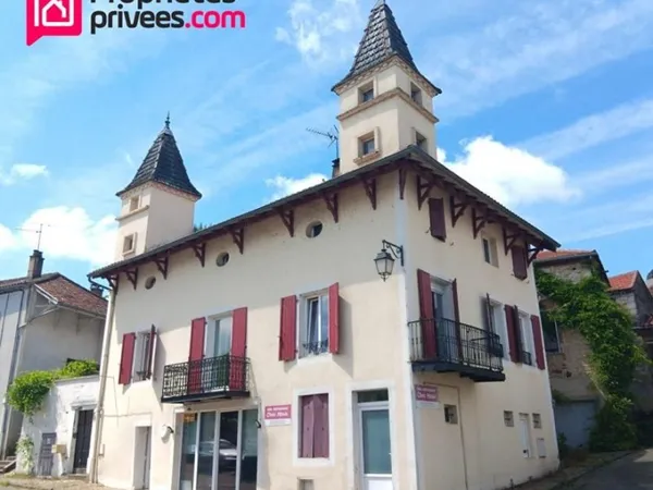 Maison 11 pièces 250 m²