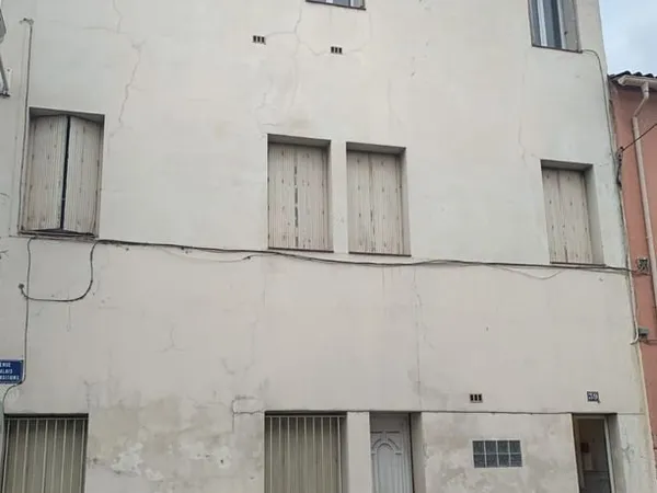 Immeuble 11 pièces 180 m²