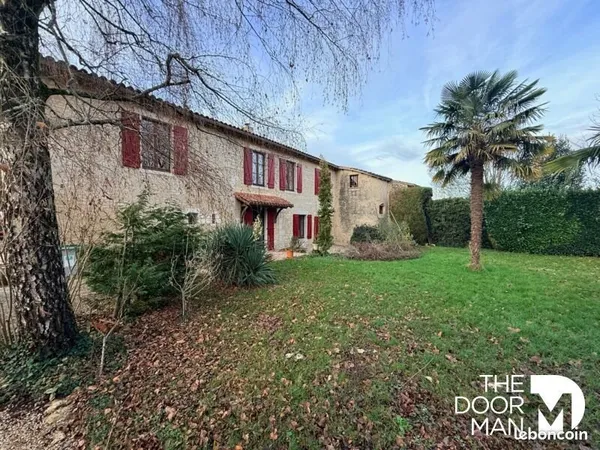 Maison 5 pièces 285 m²