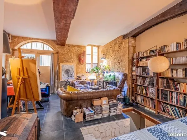 Appartement 1 pièce 57 m²