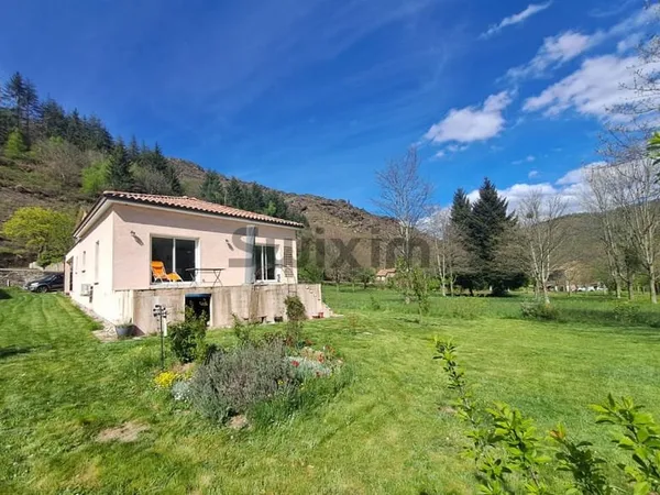 Villa contemporaine de 2022 avec accès rivière - Villefort