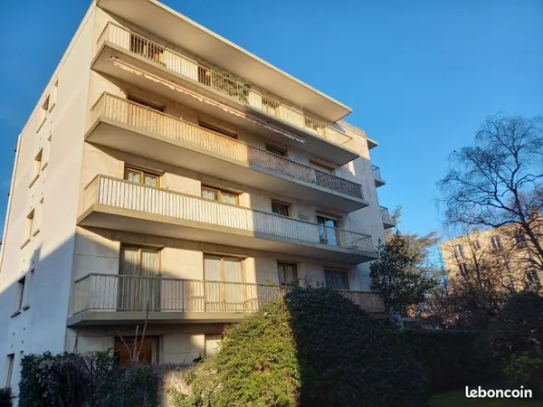 Location studette meublée Étudiant