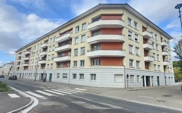Appartement 1 pièces Decines - 128000 €