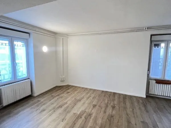 Location F2