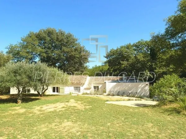 Maison de plain-pied 9 pièces 145 m²