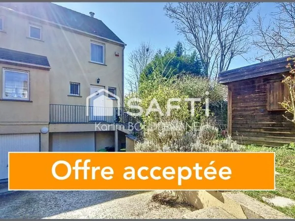 DE 2012, 117 m2 Individuelle, sous sol total, 476 m2 de terrain....