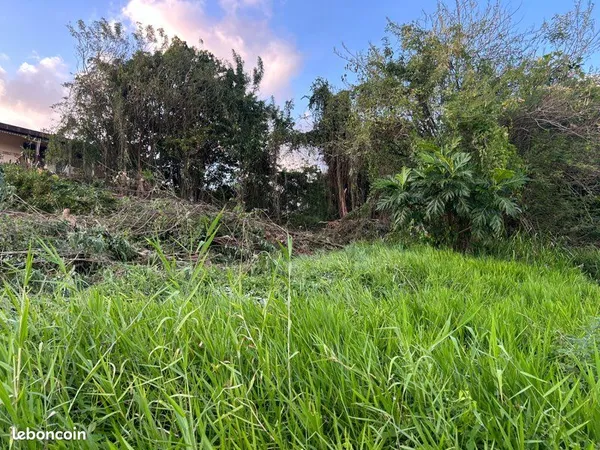 Terrain 900m2 bien situé