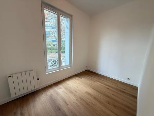 T2 de 24 m² non meublé en rez-de-chaussée à Livry-Gargan