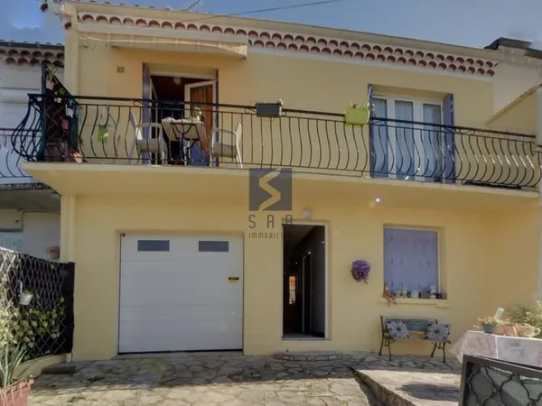 DRÔME : Maison dans quartier résidentiel proche du centre v