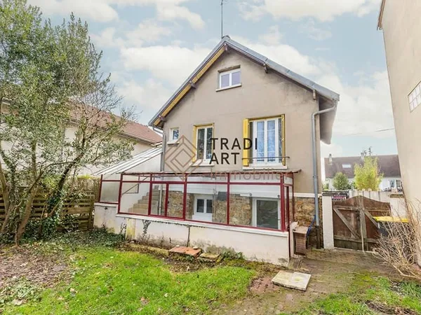 A vendre Maison avec grand terrain SAINTE-GENEVIEVE-DES-BOIS