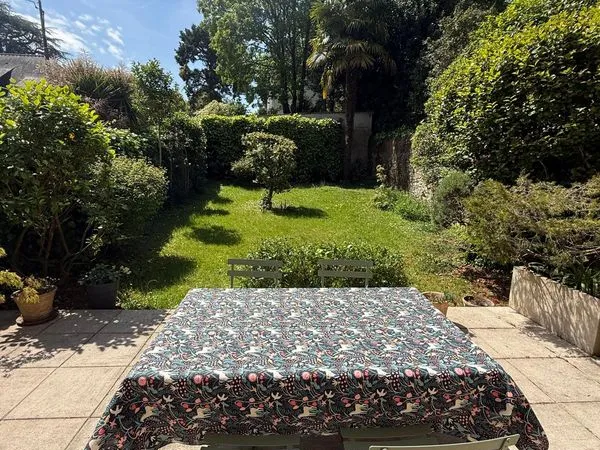 Maison familiale avec jardin - Mellinet Canclaux