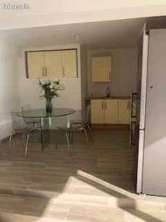 Location bas de villa T3