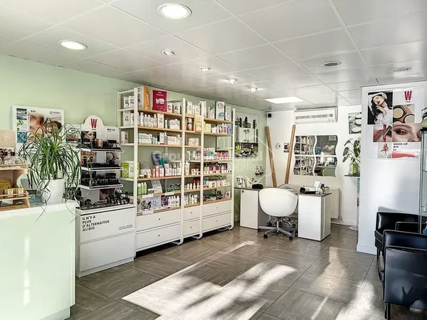 Local commercial en rdc de 46,21 m² proche centre ville Berre l'Etang