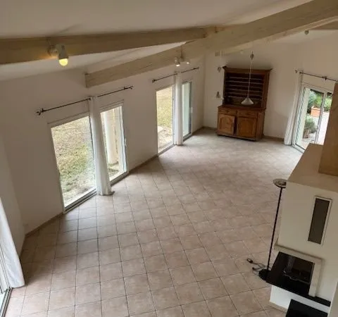 Maison 5 pièces 203 m²