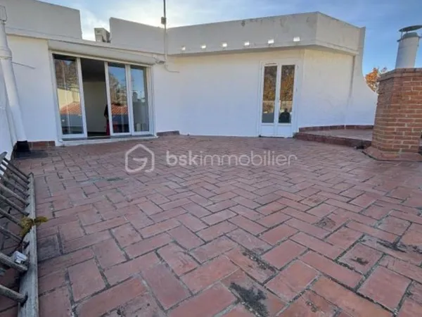 TRÈS BEL APPARTEMENT F2 AVEC TOIT TERRASSE