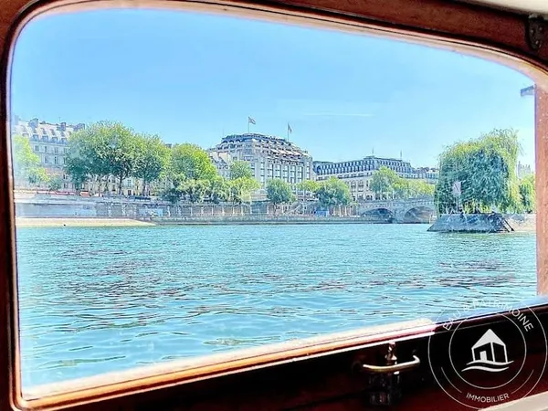 Péniche 4 pièces 100 m²
