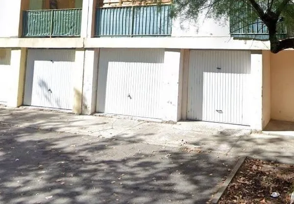 Parking 15 m²