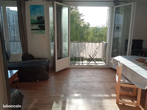 SAINT Brieuc -Appartement 3 pièces-70m2-Lumineux-Balcon-Cave-