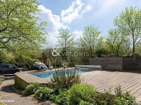 Maison 6 pièces 257 m²
