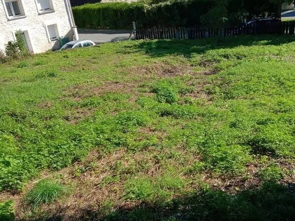 Terrain constructible 793 m²