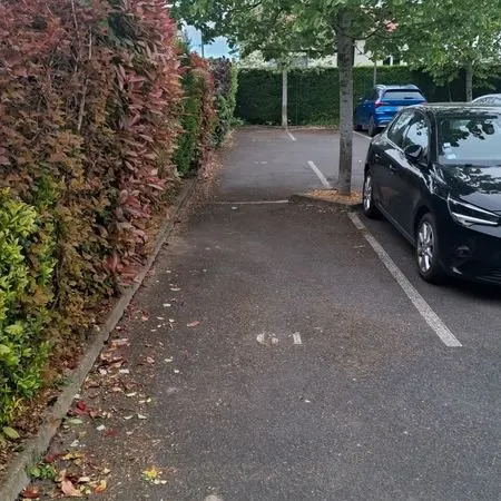 Place de parking extérieur
