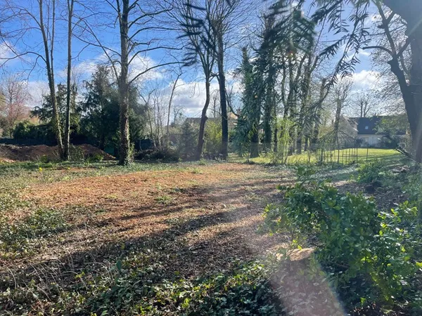 Terrain Le Mesnil Le Roi 712 m2 - MAISON À CONSTRUIRE SANS LIMITE DE CONSTRUCTIBILITE - PAS DE LIMIT