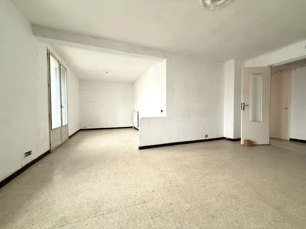 APPARTEMENT T3/4 CENTRE VILLE